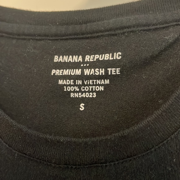 Banana Republic Crew T-Shirt - Picture 2 of 2